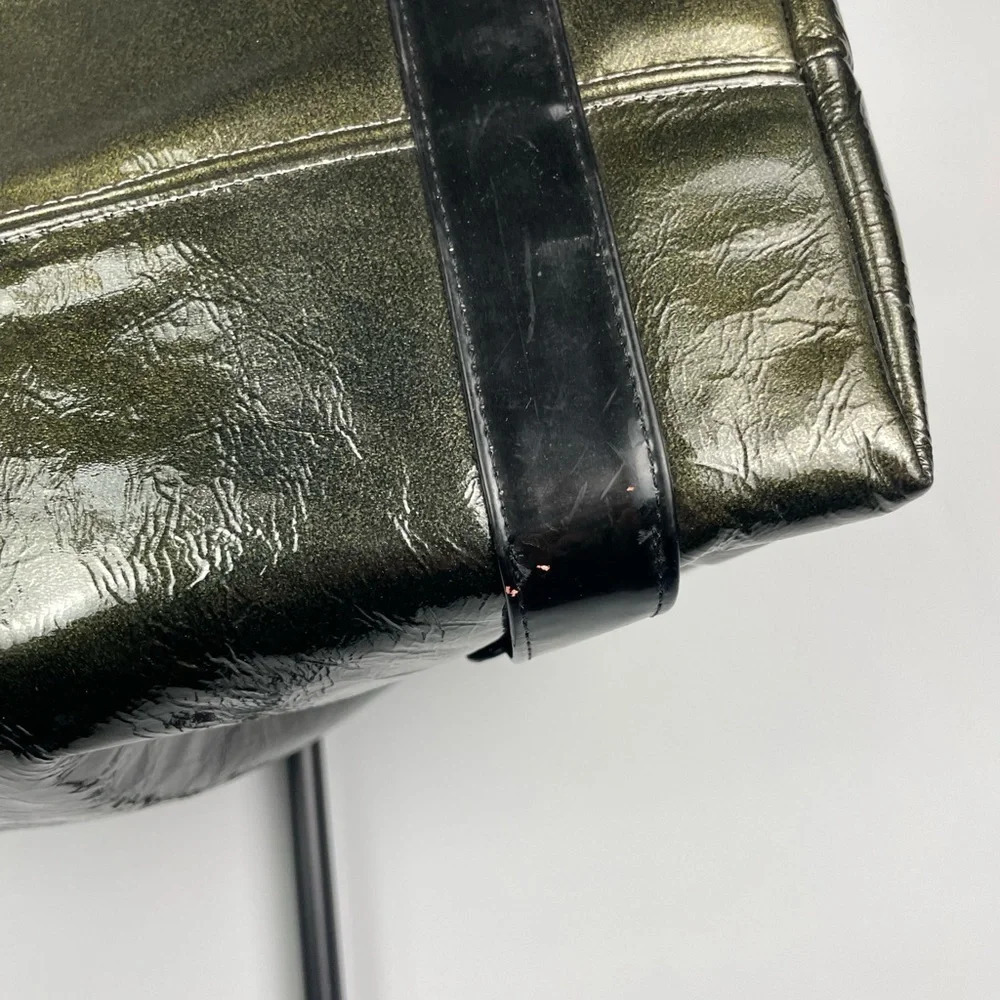 Kuerissimo Green Black Patent Leather Shoulder Bag - Picture 7 of 13